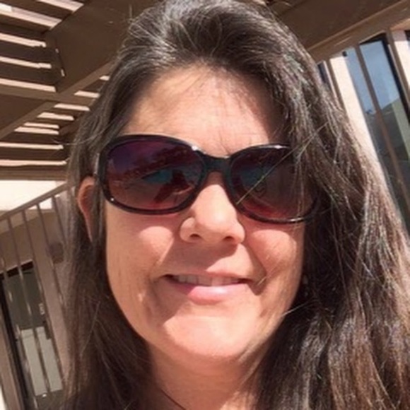 Meet your Posher, Elizabeth - Picture 1 of 1